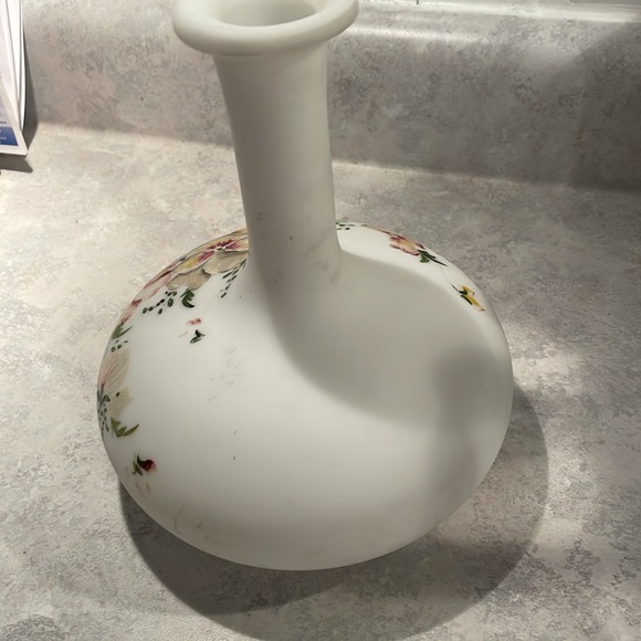 Vintage barber milk glass decanter - Picture 7 of 7